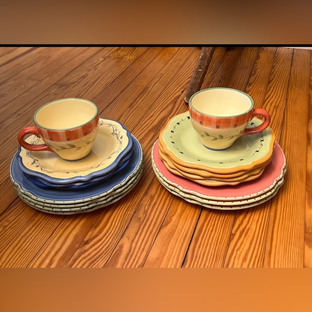 PFALTZGRAFF THE SECRETS OF PISTOULET BY JANA KOLPEN SET OF 16 PLATES & MUGS